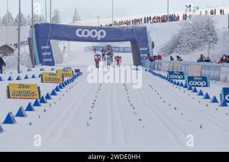 Oberhof, Deutschland. Januar 2024. Zieleinlauf nach 6 Runden, 20.01.2024, Oberhof (Deutschland), FIS Cross Country World Cup Oberhof 2024 Credit: dpa/Alamy Live News Stockfoto