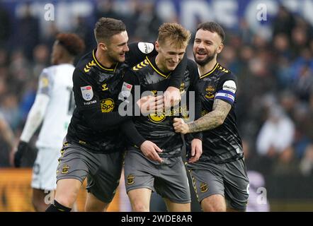 Flynn Downes aus Southampton feiert das dritte Tor ihrer Mannschaft während des Spiels der Sky Bet Championship im Stadion Swansea.com in Swansea. Bilddatum: Samstag, 20. Januar 2024. Stockfoto