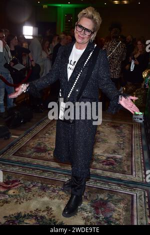 Claudia Effenberg Ankunft zum Public Viewing zum TV-Start von - ich bin ein Star C holt mich hier raus im Hotel Pullmann Schweizer Hof in Berlin, am 19.01.2024 Julian Stoeckel, Public Viewing IBES Start *** Claudia Effenberg kommt zum Public Viewing für den TV-Start von ich bin ein Star C holt mich hier raus im Hotel Pullmann Schweizer Hof in Berlin, am 19 01 2024 Julian Stoeckel, Public Viewing IBES Start Photopress Müller Stockfoto