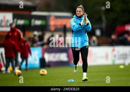 London, Großbritannien. Januar 2024. Torhüterin Sabrina D'Angelo (14 Arsenal) während des warm Up vor dem Spiel der Barclays FA Womens Super League zwischen Arsenal und Everton im Manganta Pay UK Stadium Meadow Park in London, England. (Liam Asman/SPP) Credit: SPP Sport Press Photo. /Alamy Live News Stockfoto