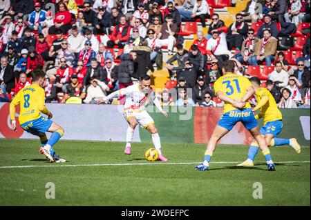 Madrid, Spanien. Januar 2024. Alvaro Garcia aus Rayo Vallecano wurde beim Fußballspiel La Liga EA Sports 2023/24 zwischen Rayo Vallecano und Las Palmas im Estadio Vallecas in Madrid gesehen. Quelle: Unabhängige Fotoagentur/Alamy Live News Stockfoto
