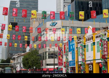 Singapur - 20. April 2023: Chinatown in Singapur, dekoriert mit chinesischen Laternen, um das chinesische Neujahr zu feiern. Stockfoto