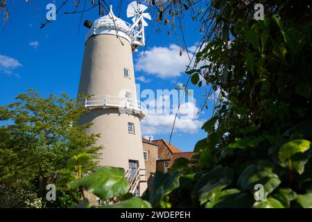 Denver Windmill ist ein denkmalgeschütztes Turmwerk in Denver nahe Downham Market in Norfolk, England Stockfoto