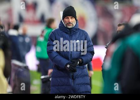 Leipzig, Deutschland. Januar 2024. Fußball: Bundesliga, RB Leipzig - Bayer Leverkusen, Spieltag 18, Red Bull Arena. Leipziger Trainer Marco Rose kommt ins Stadion. Quelle: Jan Woitas/dpa/Alamy Live News Stockfoto