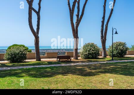 Malerische Sehenswürdigkeit im Dorf Castagneto Carducci in der Provinz Livorno, Toskana, Italien. Stockfoto