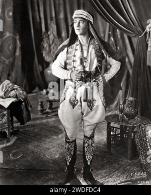 Rudolph Valentino in „der Sohn des Scheichs“ (United Artists 1926) Stockfoto