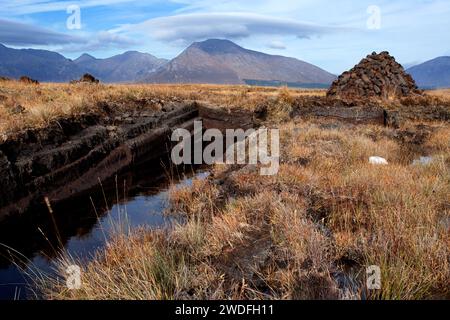 Rasenschnitt in Connemara, Irland. Stockfoto