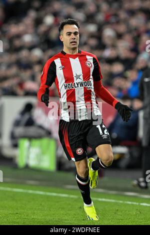 London, Großbritannien. Januar 2024. Sergio Reguilón aus Brentford während des Premier League-Spiels Brentford gegen Nottingham Forest im Gtech Community Stadium, London, Vereinigtes Königreich, 20. Januar 2024 (Foto: Cody Froggatt/News Images) in London, Vereinigtes Königreich am 20. Januar 2024. (Foto: Cody Froggatt/News Images/SIPA USA) Credit: SIPA USA/Alamy Live News Stockfoto