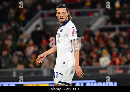 Rom, Italien. Januar 2024. Milan Djuric von Hellas Verona sieht beim Spiel der Serie A zwischen AS Roma und Hellas Verona am 20. Januar 2024 im Stadio Olimpico in Rom an. Quelle: Nicola Ianuale/Alamy Live News Stockfoto