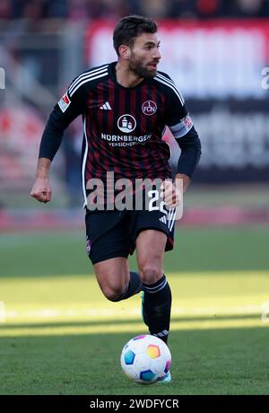 Nürnberg, Deutschland. Januar 2024. Enrico Valentini (1. FC Nürnberg, 22). 20.01.2024, Fussball, 2. Bundesliga, 1. FC N?rnberg - F.C. Hansa Rostock, GER, Nürnberg, Max-Morlock-Stadion, DFL-VORSCHRIFTEN VERBIETEN DIE VERWENDUNG VON FOTOGRAFIEN ALS BILDSEQUENZEN UND/ODER QUASI-VIDEO. Quelle: dpa/Alamy Live News Stockfoto