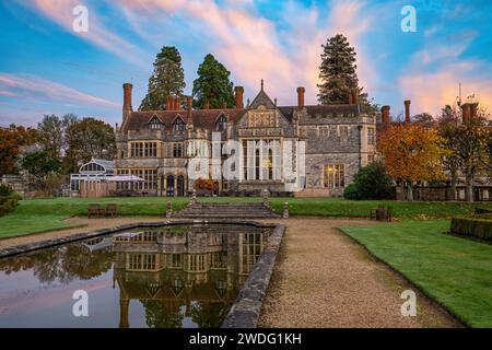 Rhinefield House Hotel at Sunrise, Brockenhurst, The New Forest, Hampshire, England, Uk Stockfoto