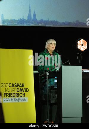 20. Januar 2024, Mecklenburg-Vorpommern, Greifswald: Claudia Roth (Allianz 90/die Grünen), Staatsministerin für Kultur und Medien, spricht anlässlich der Eröffnung des Caspar David Friedrich Jubiläumsjahres 2024 in St. Nikolai Kathedrale. Die Stadt Greifswald eröffnete ihr Jubiläumsjahr für Caspar David Friedrich (1774–1840) mit einer Feier in St. Nikolai Kathedrale am Samstagabend. Der Maler ist einer der berühmtesten Söhne der Universitätsstadt. Der Dom ist Friedrichs Taufkirche - er wäre 2024 250 Jahre alt gewesen. Friedrich gilt als der bedeutendste Künstler der Welt Stockfoto