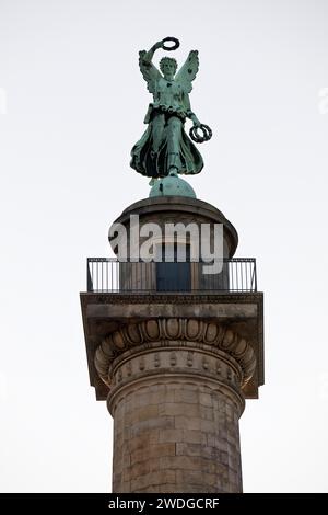 Waterloo-Säule mit Victoria, Siegessäule zum Gedenken an die Schlacht bei Waterloo, Waterlooplatz, Hannover, Niedersachsen, Deutschland Stockfoto