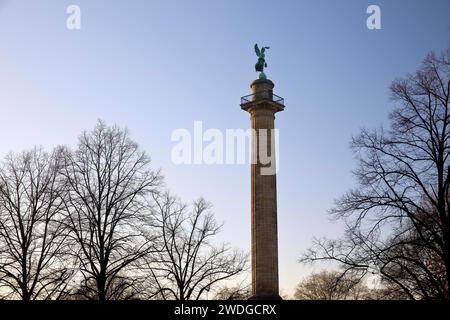 Waterloo-Säule mit Victoria, Siegessäule zum Gedenken an die Schlacht bei Waterloo, Waterlooplatz, Hannover, Niedersachsen, Deutschland Stockfoto