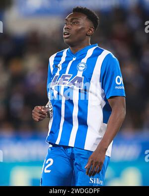 Samu Omorodion von Deportivo Alaves sieht beim LaLiga EA Sports Spiel zwischen Deportivo Alaves und Cadiz CF im Mendizorrotza Stadion im Januar an Stockfoto