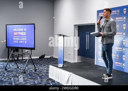 Wakefield, England - 19. Januar 2024 - Ross Fiddes präsentiert. Rugby League Championship, League One & 1895 Cup. Staffel Launch und Media Day im DIY Kitchens Stadium, Wakefield, UK Dean Williams Stockfoto