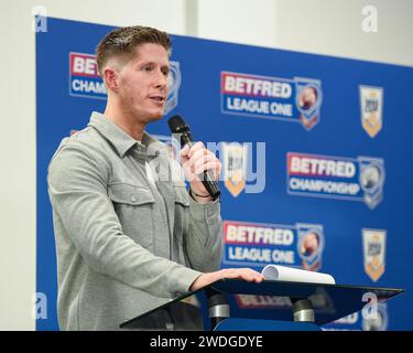 Wakefield, England – 19. Januar 2024 – Ross Fiddes präsentiert die Markteinführung. Rugby League Championship, League One & 1895 Cup. Staffel Launch und Media Day im DIY Kitchens Stadium, Wakefield, UK Dean Williams Stockfoto