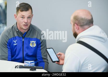 Wakefield, England – 19. Januar 2024 – Doncaster Head Coach Richard Horne spricht mit den Medien. Rugby League Championship, League One & 1895 Cup. Staffel Launch und Media Day im DIY Kitchens Stadium, Wakefield, UK Dean Williams Stockfoto