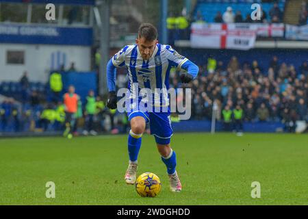 Pol Valentín von Sheffield Wednesday mit dem Ball während des Sky Bet Championship Matches Sheffield Wednesday vs Coventry City at Hillsborough, Sheffield, Großbritannien, 20. Januar 2024 (Foto: Craig Cresswell/News Images) Stockfoto