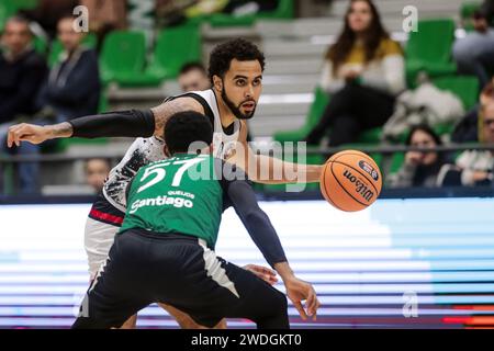 Lissabon, Portugal. Januar 2024. Lissabon, 01/20/2024 - am späten Nachmittag war das Basketballteam Sporting Clube de Portugal Gastgeber des Teams Ovarense in der 13. Runde der portugiesischen Basketballliga-Meisterschaft im Pavilhão João Rocha in Lissabon. (Mário Vasa/Global Imagens) Credit: Atlantico Press/Alamy Live News Stockfoto