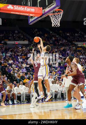 Baton Rouge, Louisiana, USA. Januar 2024. 20. Januar 2024 - Baton Rouge, LA, USA - LSU Tigers Forward JALEN REED(13) Blöcke Texas A&M Aggies Guard Eli LAWRENCE(5), der während des Spiels zwischen Texas A&M Aggies und den LSU Tigers im Pete Maravich Assembly Center in Baton Rouge, Louisiana, geschossen wurde. (Credit Image: © Jerome Hicks/ZUMA Press Wire) NUR REDAKTIONELLE VERWENDUNG! Nicht für kommerzielle ZWECKE! Stockfoto