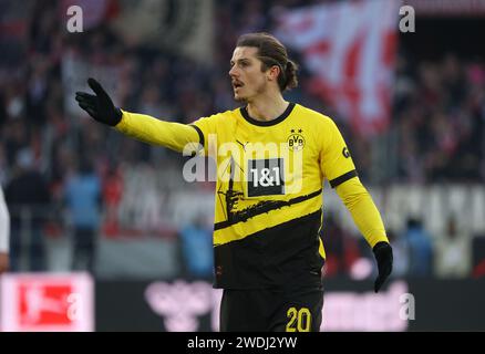 Köln, Deutschland. Januar 2024. Marcel Sabitzer (BVB), Köln, Deutschland, 20.01.2024, 1. Bundesliga 18. Spieltag, 1. FC Köln - Borussia Dortmund. DFL-VORSCHRIFTEN VERBIETEN DIE VERWENDUNG VON FOTOS ALS BILDSEQUENZEN UND/ODER QUASI-VIDEO. Credit: Jürgen Schwarz/Alamy Live News Stockfoto