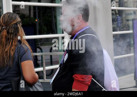 San Diego/california/ 27. September 2019 ,einige Vaping auf Twichcon Veranstaltung vor San Diego Convention cneter in San Diego heute Wochenende Veranstaltung in San Diego. (Foto..Francis Dean / Deanpictures). Stockfoto