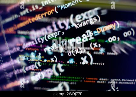 Python-Code-Computerbildschirm. Entwicklung mobiler Anwendungen Stockfoto