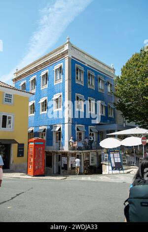 Sintra, Portugal - 14. September 2023. Gebäude im historischen Stadtzentrum Stockfoto