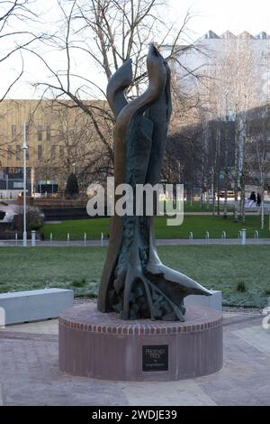 Phoenix Tree Skulptur von George Wagstaffe, Coventry, West Midlands, England, Großbritannien Stockfoto