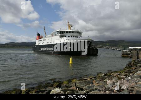 MV Finlaggan am Fährterminal in Kennacraig, Schottland Stockfoto