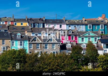Seaside Town Of New Quay In Cardigan Bay An Der Atlantikküste Von Pembrokeshire In Wales, Vereinigtes Königreich Stockfoto