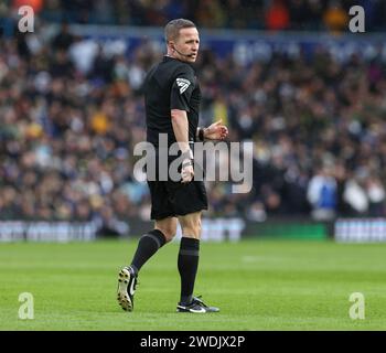 Elland Road, Leeds, Yorkshire, Großbritannien. Januar 2024. EFL Championship Football, Leeds gegen Preston North End; Schiedsrichter David Webb Credit: Action Plus Sports/Alamy Live News Stockfoto