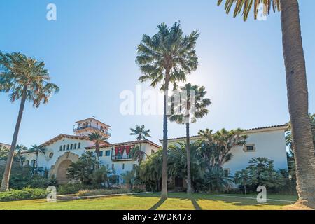 Sonne über Santa Barbara County Courthouse glänzend, Kalifornien Stockfoto