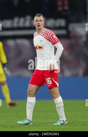 Leipzig, Deutschland. Januar 2024. Lukas Klostermann vom RB Leipzig im Spiel der Bundesliga 2023/24 zwischen RB Leipzig und Bayer Leverkusen in der Red Bul Arena Leipzig. Endergebnis; RB Leipzig 2:3 Bayer Leverkusen. (Foto: Grzegorz Wajda/SOPA Images/SIPA USA) Credit: SIPA USA/Alamy Live News Stockfoto