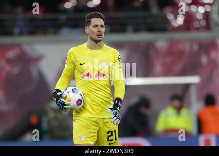 Leipzig, Deutschland. Januar 2024. Janis Blaswich vom RB Leipzig wurde beim Fußballspiel der Bundesliga 2023/24 zwischen RB Leipzig und Bayer Leverkusen in der Red Bul Arena Leipzig im Einsatz gesehen. Endergebnis; RB Leipzig 2:3 Bayer Leverkusen. (Foto: Grzegorz Wajda/SOPA Images/SIPA USA) Credit: SIPA USA/Alamy Live News Stockfoto