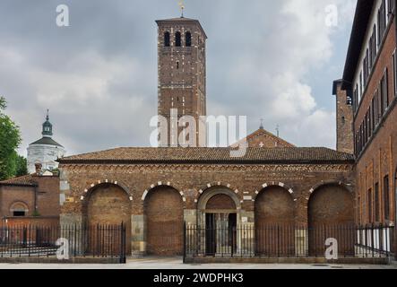 Wunderschöne ambrosianische Basilika in mailand italien Stockfoto