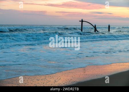 Sandpumping Jetty am Lakes Entrance, Victoria at Sunset Stockfoto