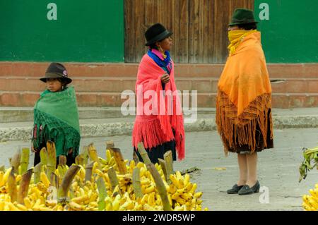 Indigene Völker, Zumbahua Market Day, Anden Berge, Ecuador Stockfoto