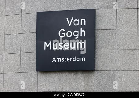 Amsterdam, Niederlande - 21. April 2023: Das Van Gogh Museum in Amsterdam, Niederlande Stockfoto