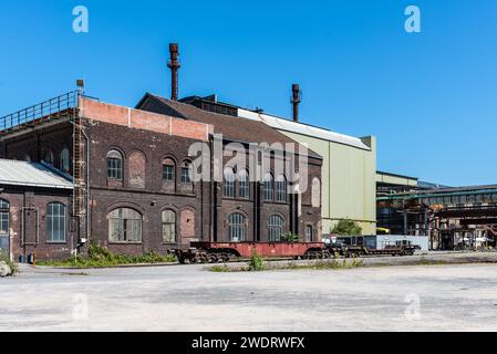 Hattingen, Deutschland - 9. August 2022: Das Industriemuseum erweckt an diesem authentischen Ort, einem Stahlmuseum, die Geschichte des Eisens und Stahls wieder zum Leben Stockfoto