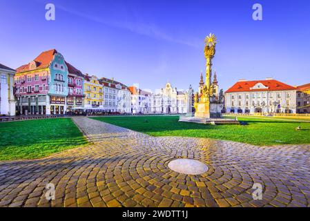 Timisoara, Rumänien. Der Union Square, die historische rumänische Region Banat, ist die wunderschöne barocke Innenstadt, die europäische Kulturhauptstadt im Jahr 2023. Stockfoto