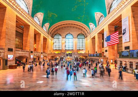 New York City/USA - 18. September 2019: Im Grand Central Terminal in Midtown Manhattan mit Menschen in Bewegung. Stockfoto