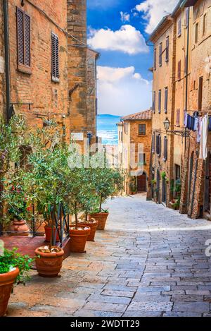 Volterra, Toskana. Charmante Stadt auf einem Hügel in der Toskana in Italien. Stockfoto