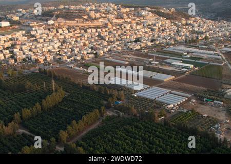 Fureidis (auch Freidis; Arabisch: فريديس, Hebräisch: פֻרֵידִיס) ist eine arabische Stadt im israelischen Haifa-Bezirk. Sie erhielt 1952 den Status eines gemeinderats. Stockfoto