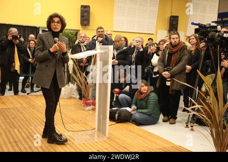 ©PHOTOPQR/SUD OUEST/Stéphane Klein/Sud Ouest ; Nontron ; 22/01/2024 ; Visite de Rachida Dati, Ministry de la Culture, à Nontron le 22 janvier 2024. Discours dans la salle des fêtes de Nontron. Nonotron, Frankreich, 22. januar 2024 die ehemalige Sarkozy-Ministerin Rachida Dati wurde hier während eines Besuchs in Südwestfrankreich zur neuen Kulturministerin ernannt Stockfoto