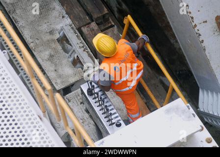 Mailand, Werft für den Bau der neuen U-Bahn-Linie 5 - Milano cantiere per la costruzione della nuova linea 5 della Metropolitana Stockfoto