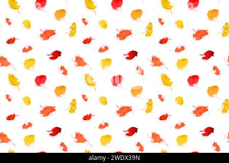 Gelbe und rote Farbstriche auf weißem Hintergrund. Geschenkpapier mit kleinen Aquarellpunkten, die mit einem Pinsel bemalt wurden. Abstrakte geometrische Grunge Stock Vektor