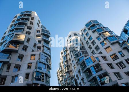 Prospect Place luxuriöse Wohnwohnungen, entworfen von renommierten Architekten Frank Gehry Partners, Battersea Power Station Development, London, Engla Stockfoto