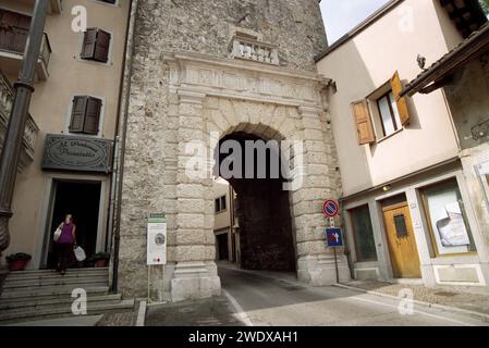 Italien, Friaul-Julisch Venetien, San Daniele del Friuli, Portone di Tramontana, altes Stadttor Stockfoto